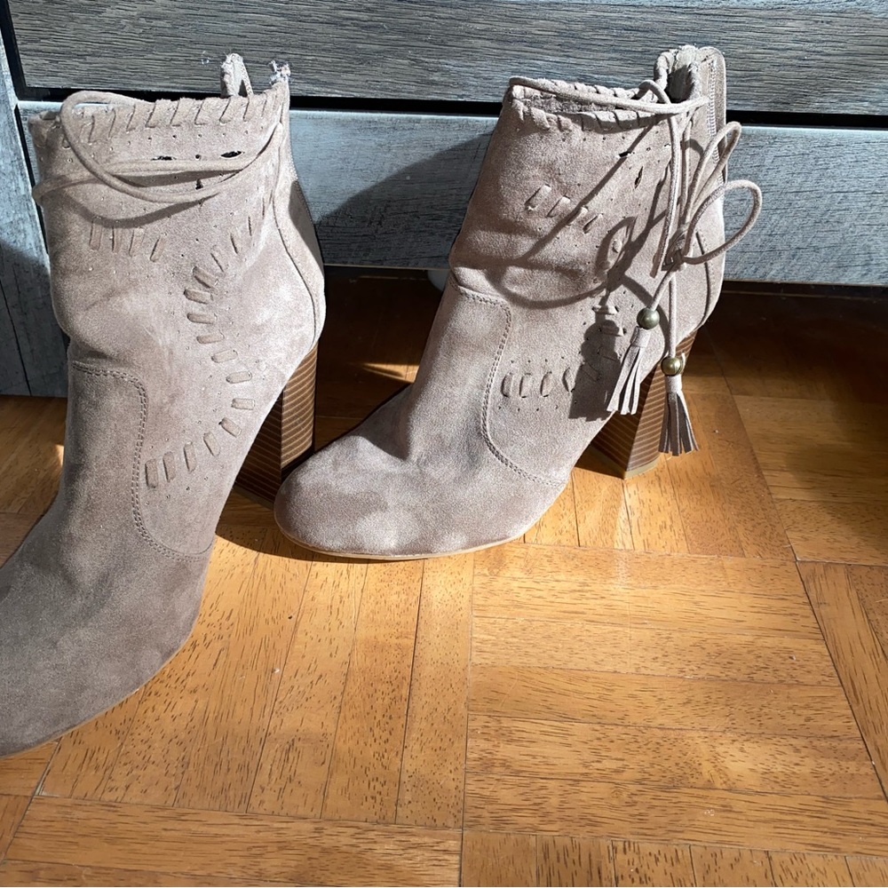 Brown boots - Picture 3 of 3